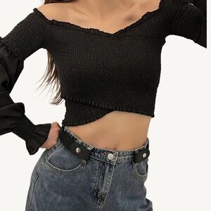 NUDE wrap ruched black crop top losnglseeve puffsleeve